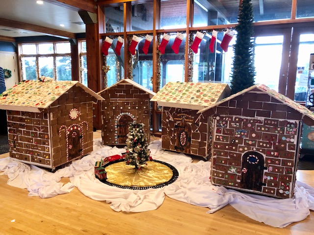 Holiday Travels - Gingerbread Houses in Alaska 2019