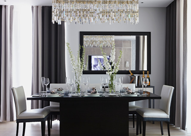 Statement Lighting in a Dining Room