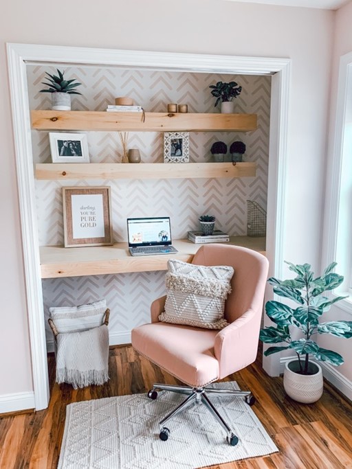 closet turned into an office
