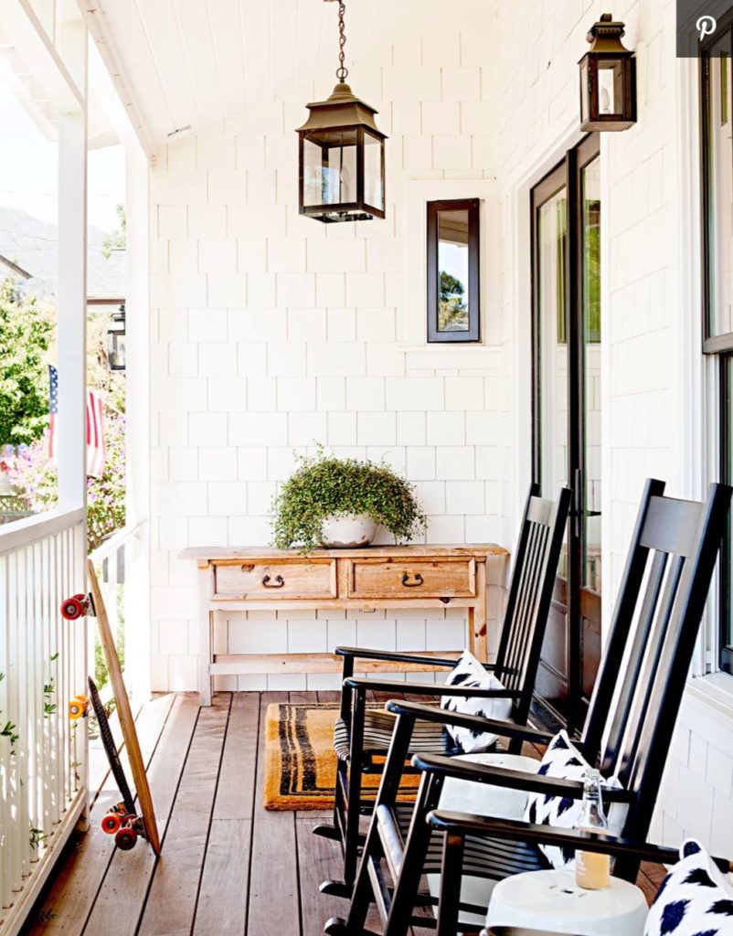 front porch décor for curb appeal